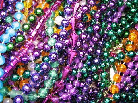 Recycled Craft Ideas Sell on Celebrate All Year With Mardi Gras Bead Recycle Crafts